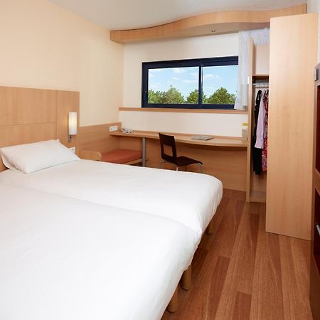 Ibis Site Du Futuroscope Hotell Chasseneuil-du-Poitou Rom bilde